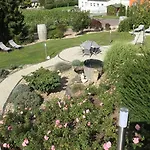 Weingut Bastian Casa de hóspedes 3*