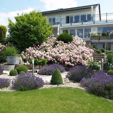 Gasthof Weingut Bastian 3*