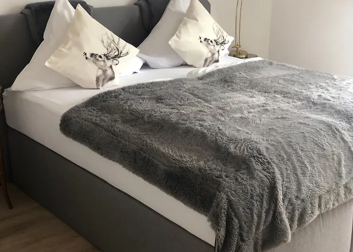 Weingut Bastian בית הארחה 3*