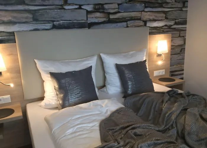 Weingut Bastian Gasthuis 3*