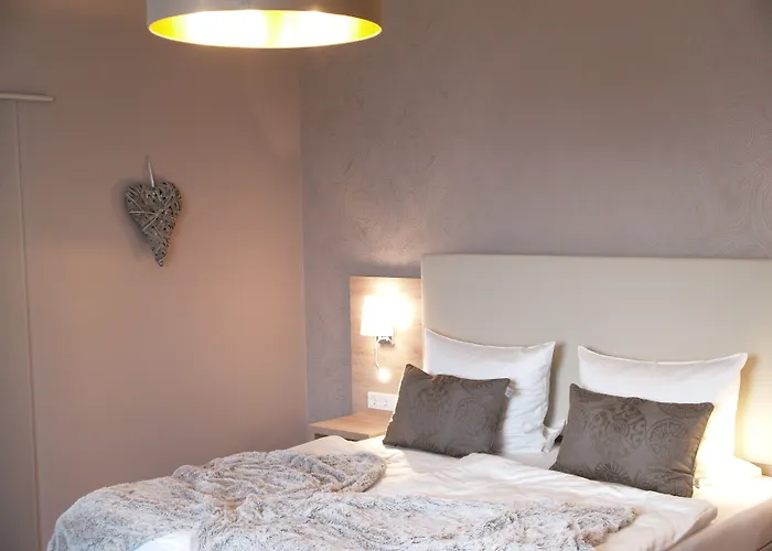 בית הארחה Weingut Bastian בראונברג